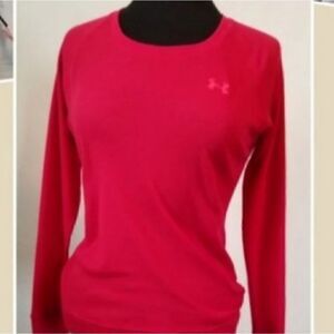 Under armour thermal knit long sleeve top size Small with embroidered logo.